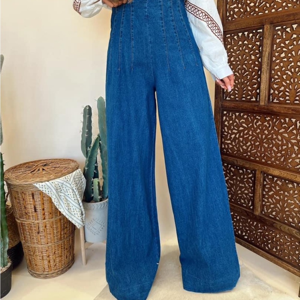 High Waist Wide Leg Jean